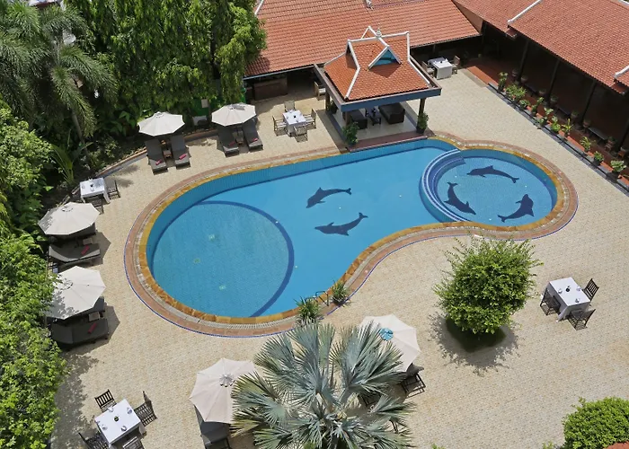 Hotel Lucky Angkor &